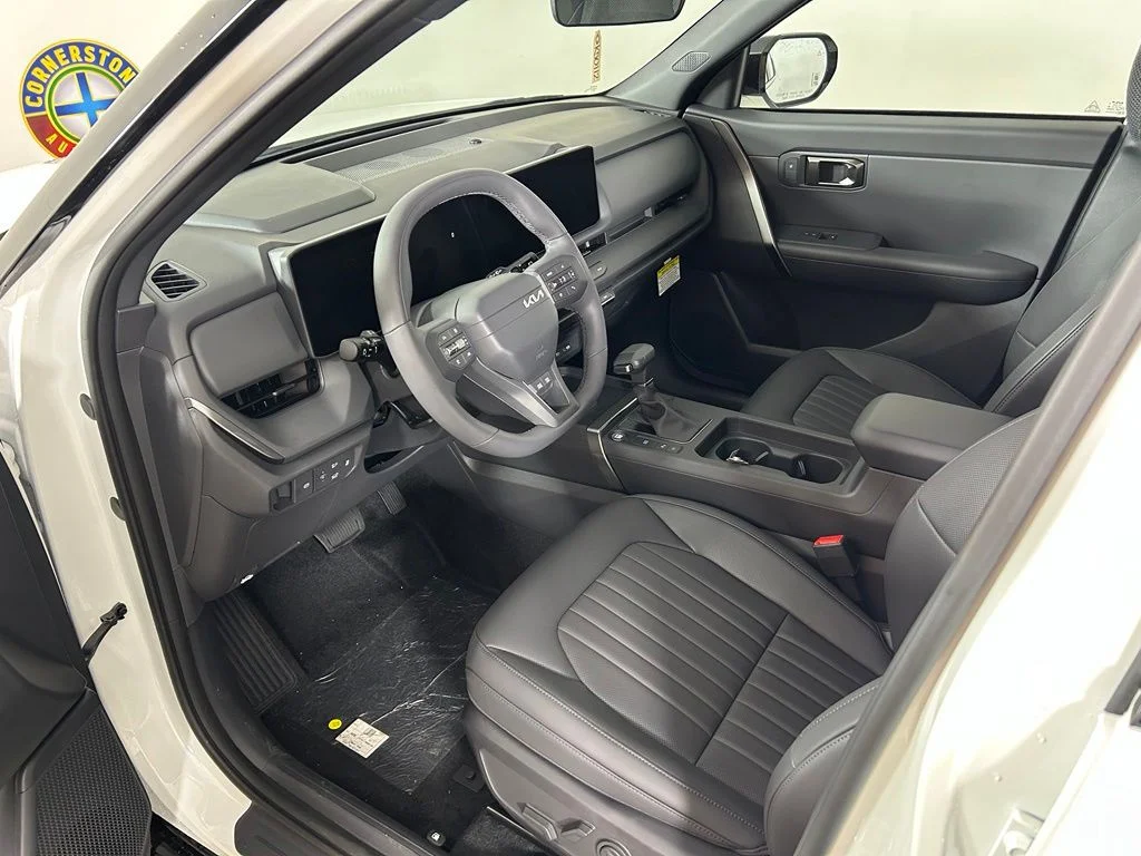 New 2027 Snow White Pearl Kia X-Line S image 7