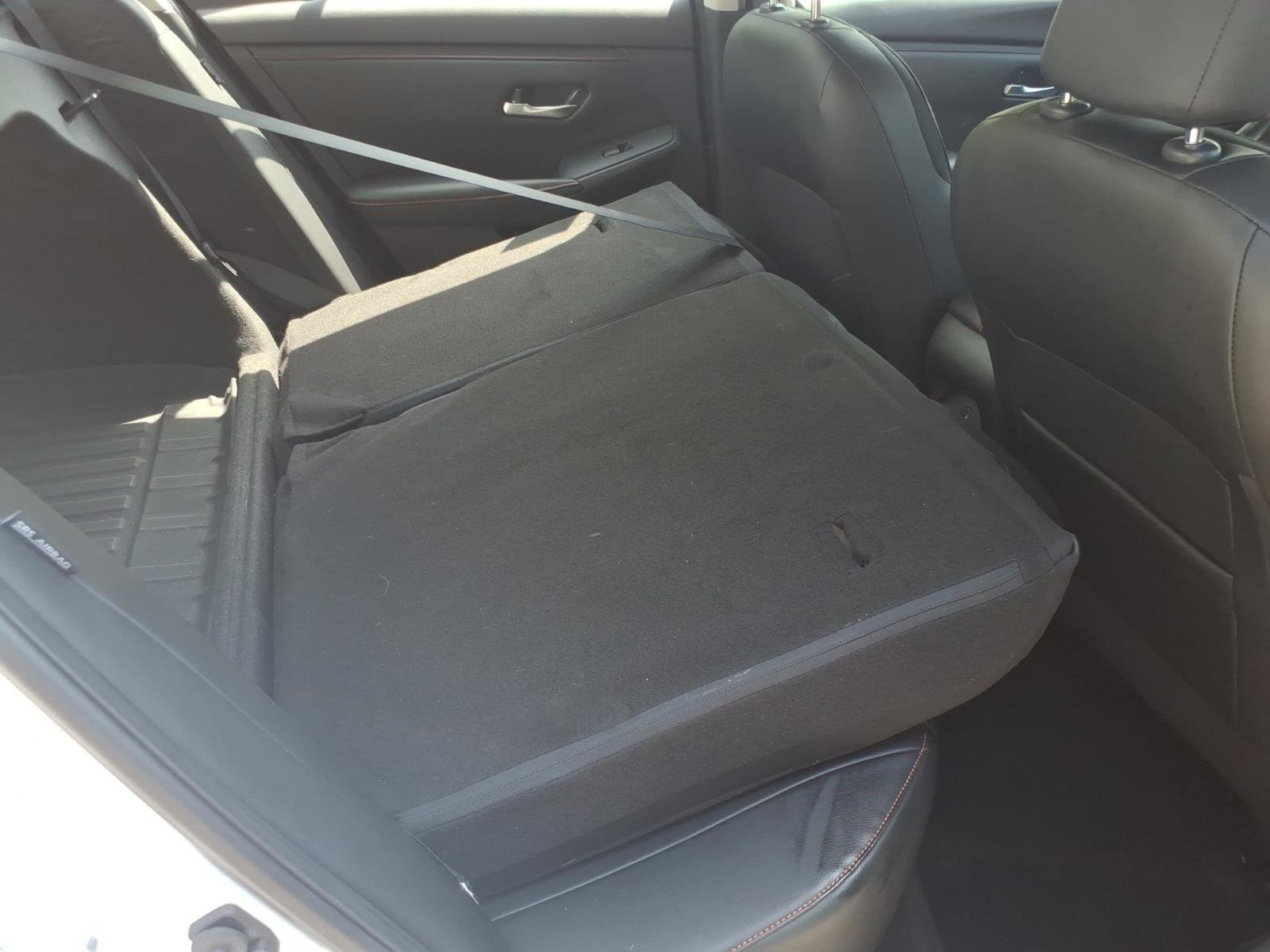 Used 2025 Aspen White Tricoat/Super Black Nissan SR image 28