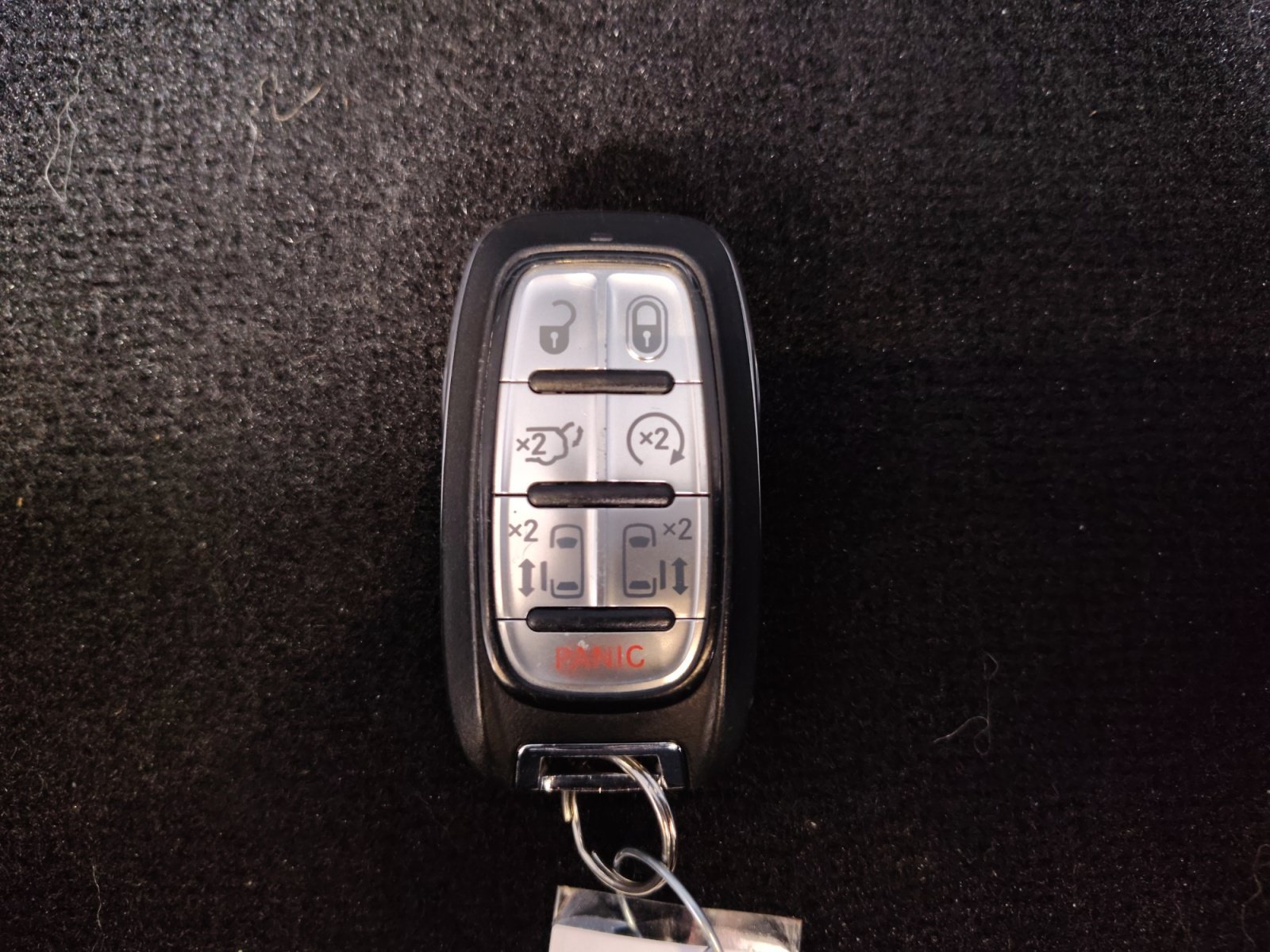 Used 2019 Granite Crystal Metallic Clearcoat Chrysler Limited image 31