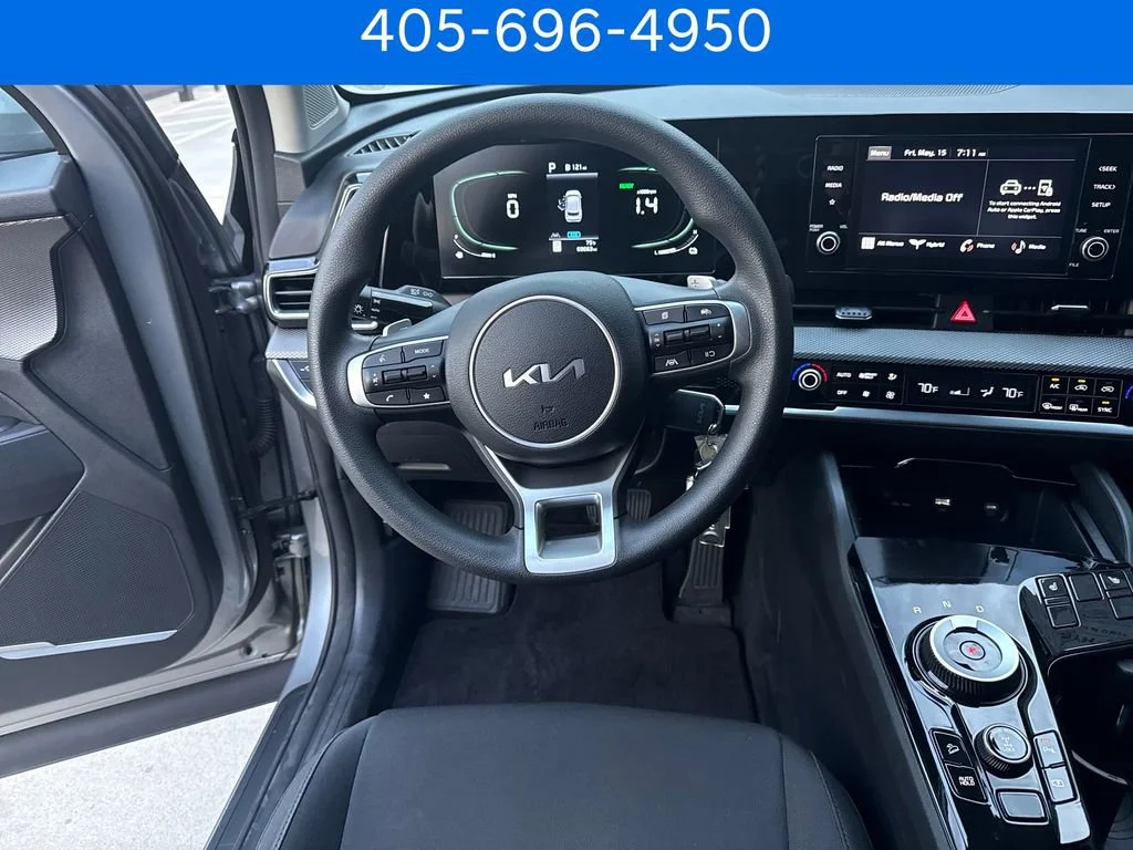 Pre-Owned 2023 Kia Sportage Hybrid LX