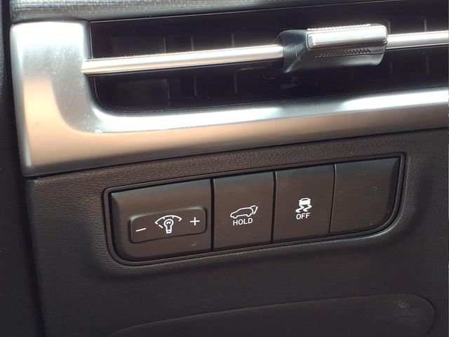 New 2026 White Hyundai SEL Premium image 25