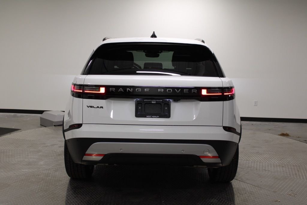 Used 2025 White Land Rover S image 6