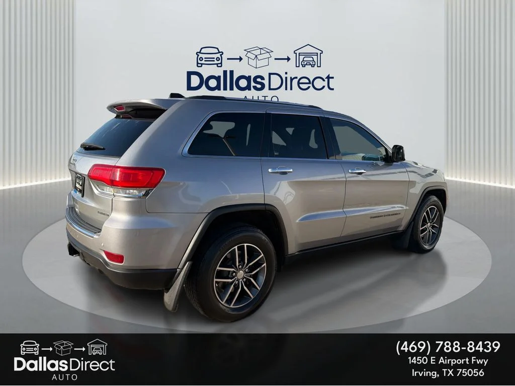Used 2017 Billet Silver Metallic Clearcoat Jeep Limited image 6