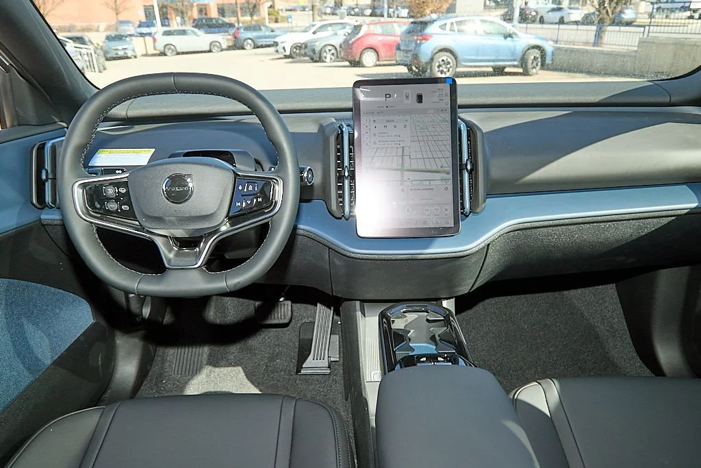 New 2026 Crystal White Volvo Ultra image 18