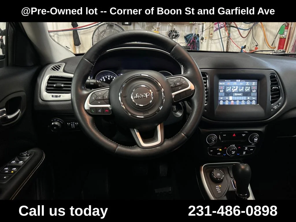 Used 2021 Red Jeep Latitude image 17