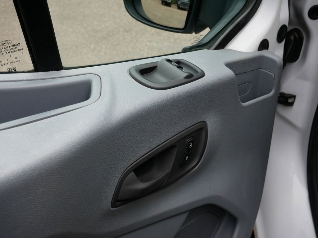 Certified Used 2018 White Ford Base image 13