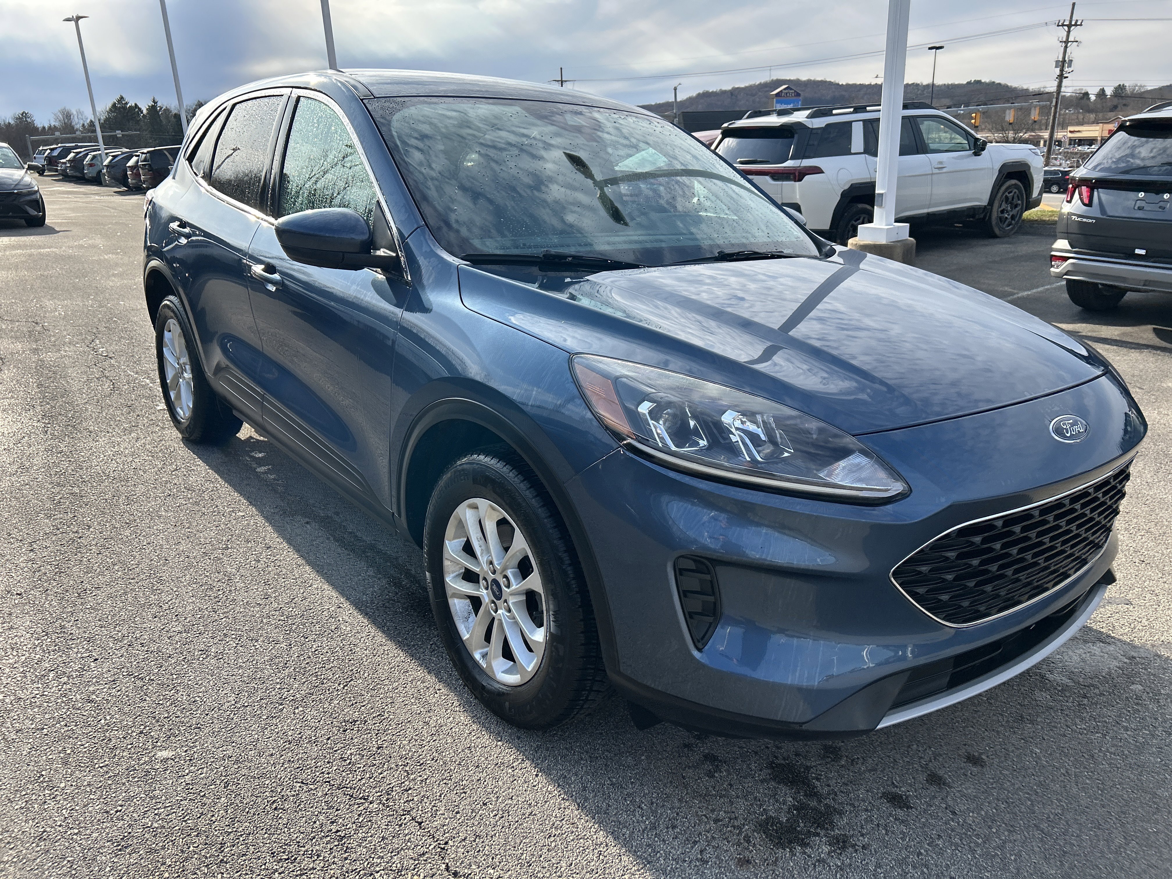2020 Ford Escape SE