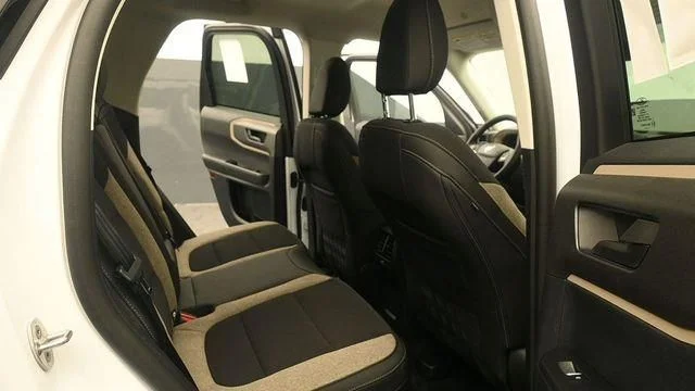New 2026 Oxford White Ford Big Bend® image 16