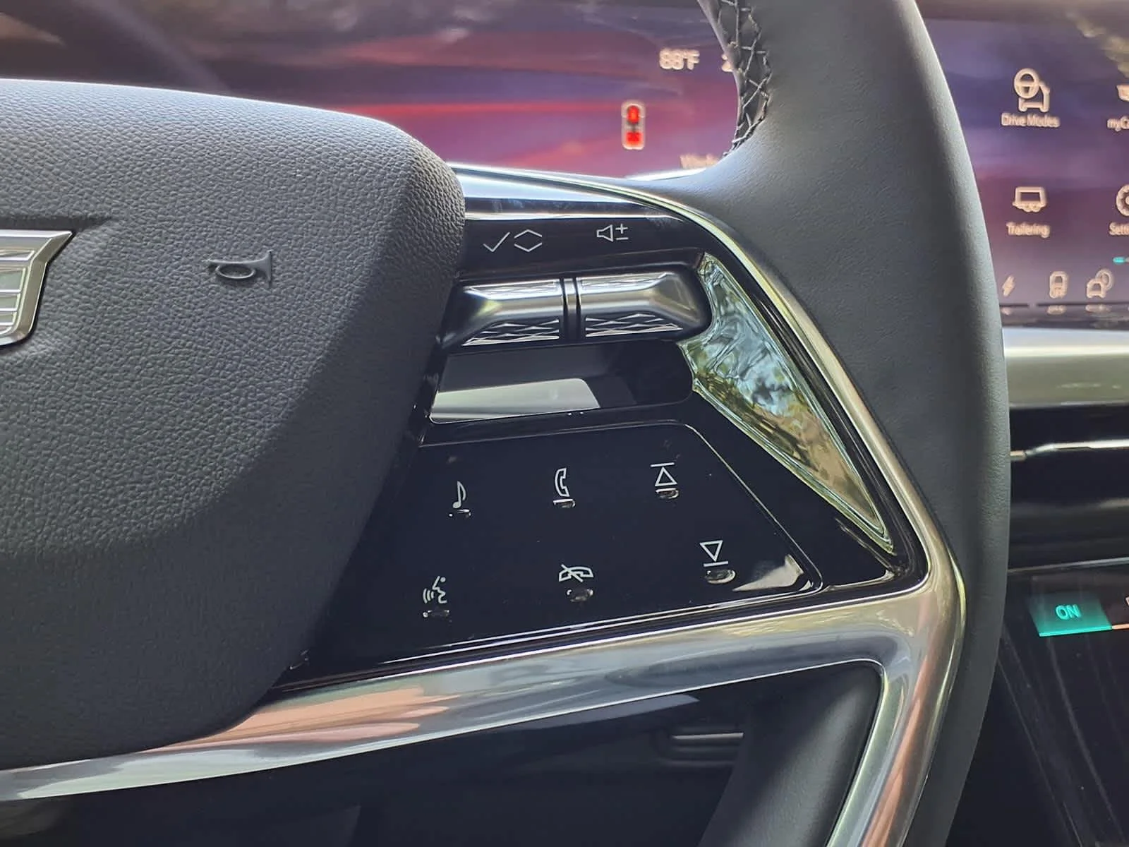 New 2026 Vibrant White Tricoat Cadillac Sport image 18