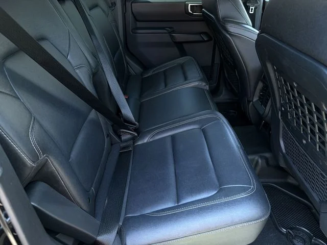 Used 2025 Black Ford Badlands image 34