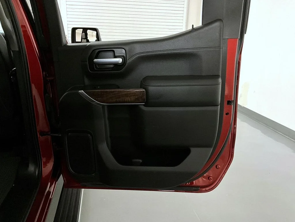 Used 2021 Red GMC Denali image 17
