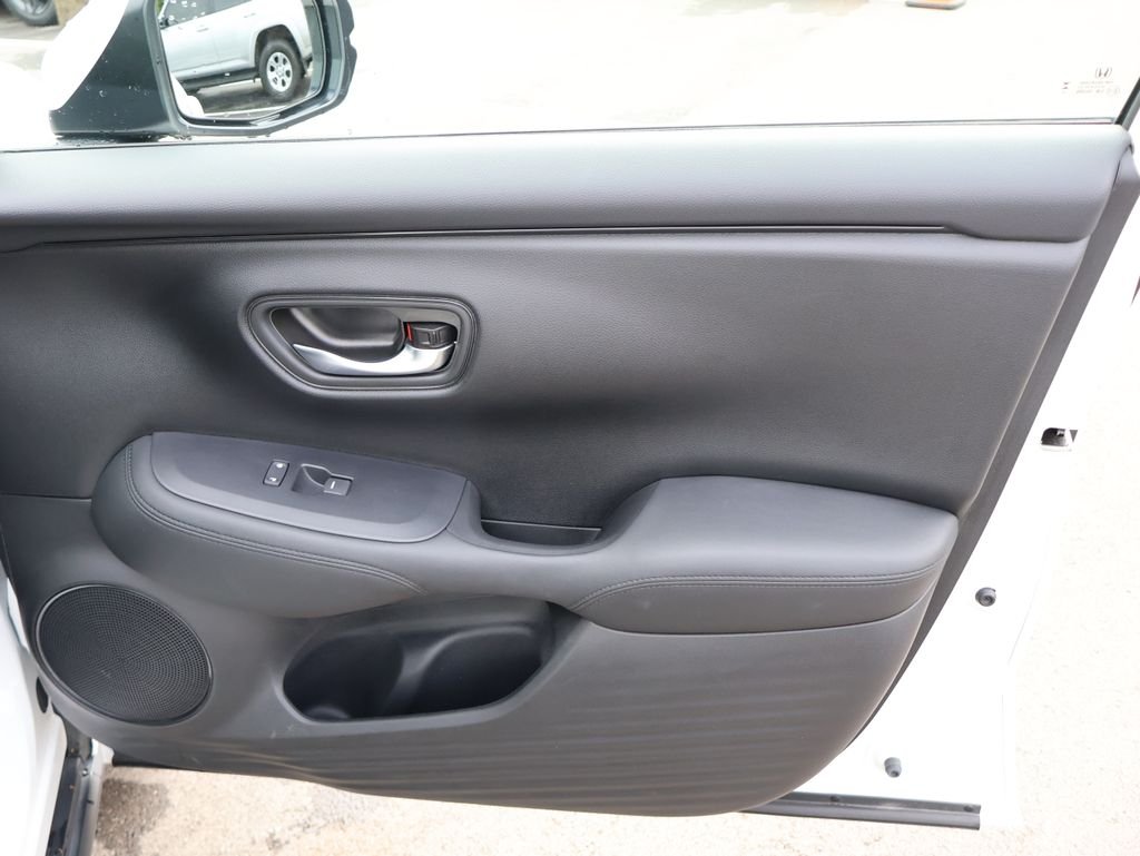 Used 2024 White Honda LX image 11