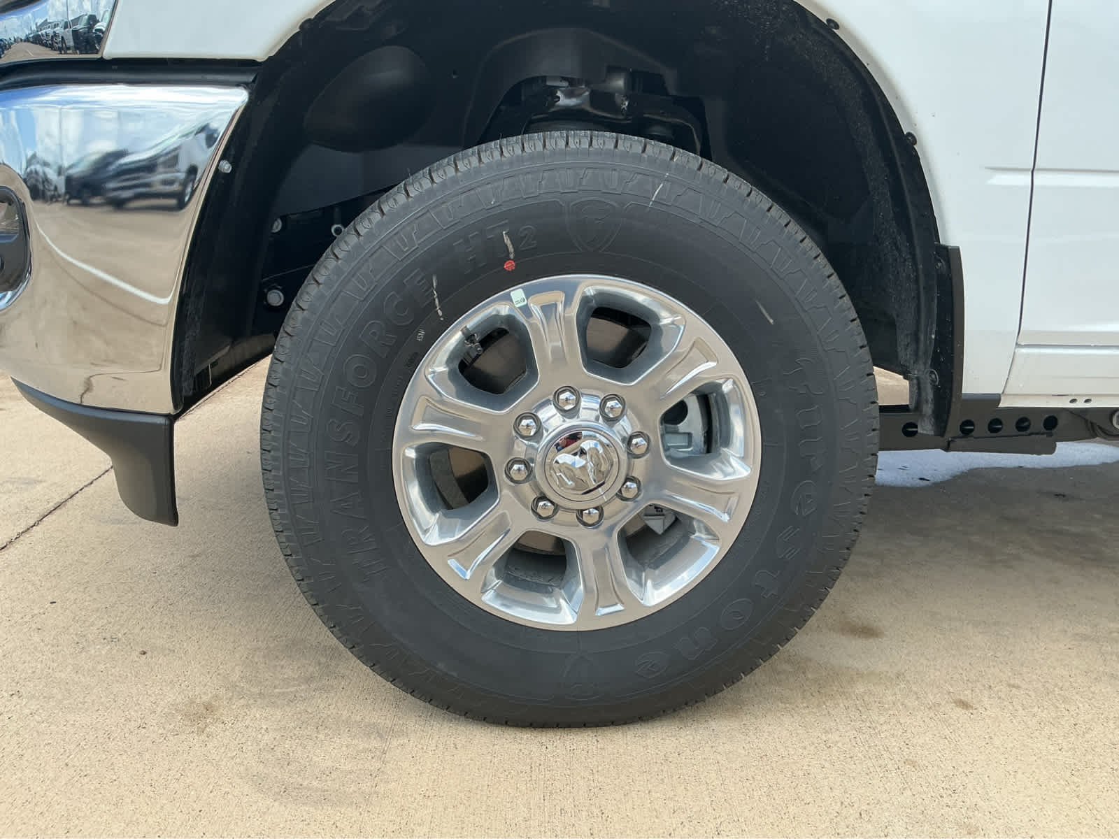 New 2026 Bright White Clear-Coat Exterior Paint RAM Lone Star image 15