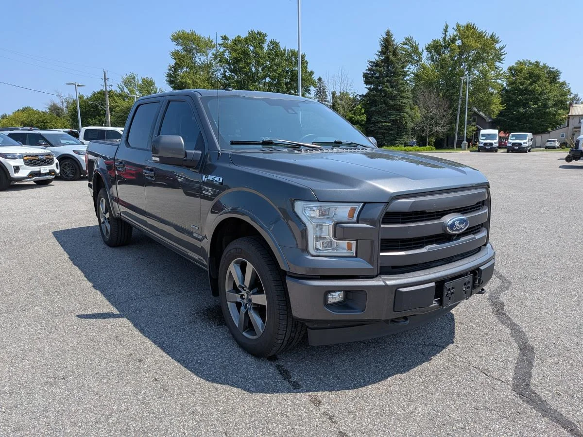 Used 2017 Grey Ford 4WD SuperCrew 145" Lariat image 3