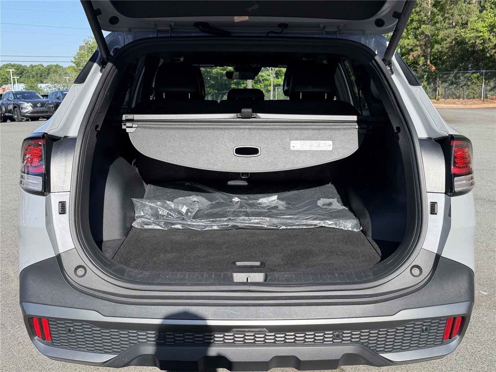 Used 2023 Wolf Gray Kia X-Line image 28