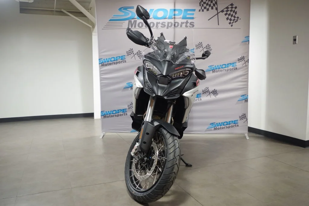 New 2025  Ducati  image 9