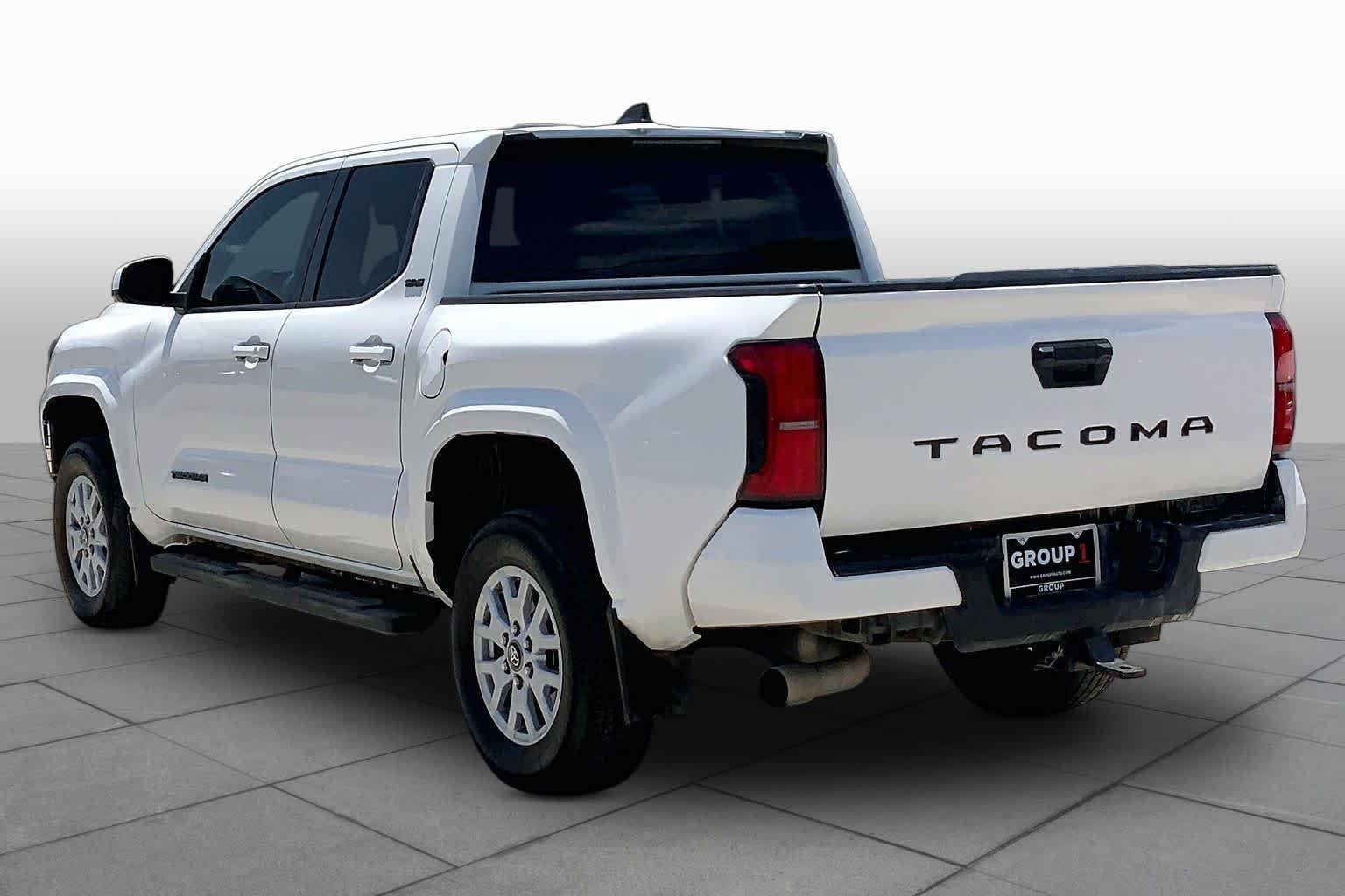 Used 2024 Ice Cap Toyota SR5 image 12