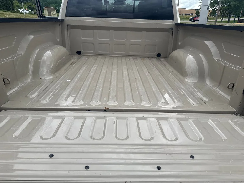 Used 2019 Beige Ram Warlock image 21