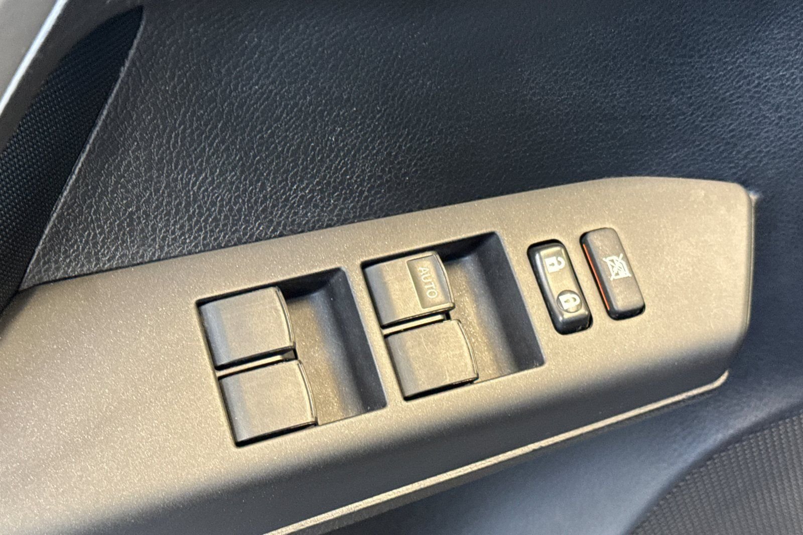 Certified Used 2017 Silver Toyota LE image 15