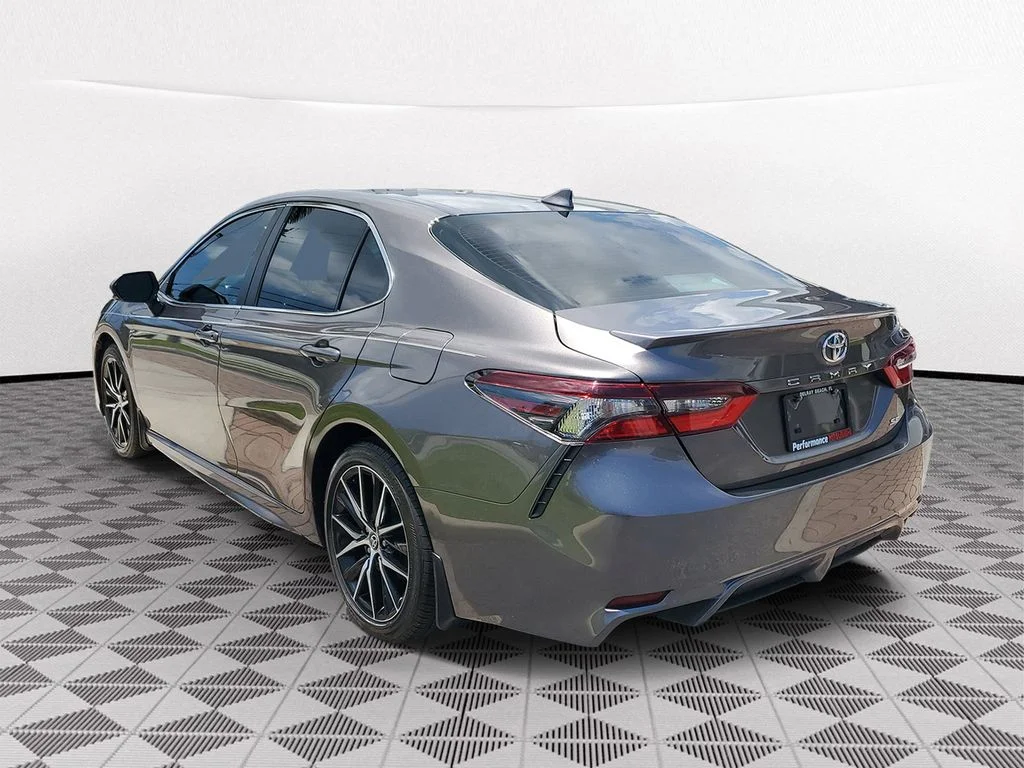 Used 2022 Gray Toyota SE image 4