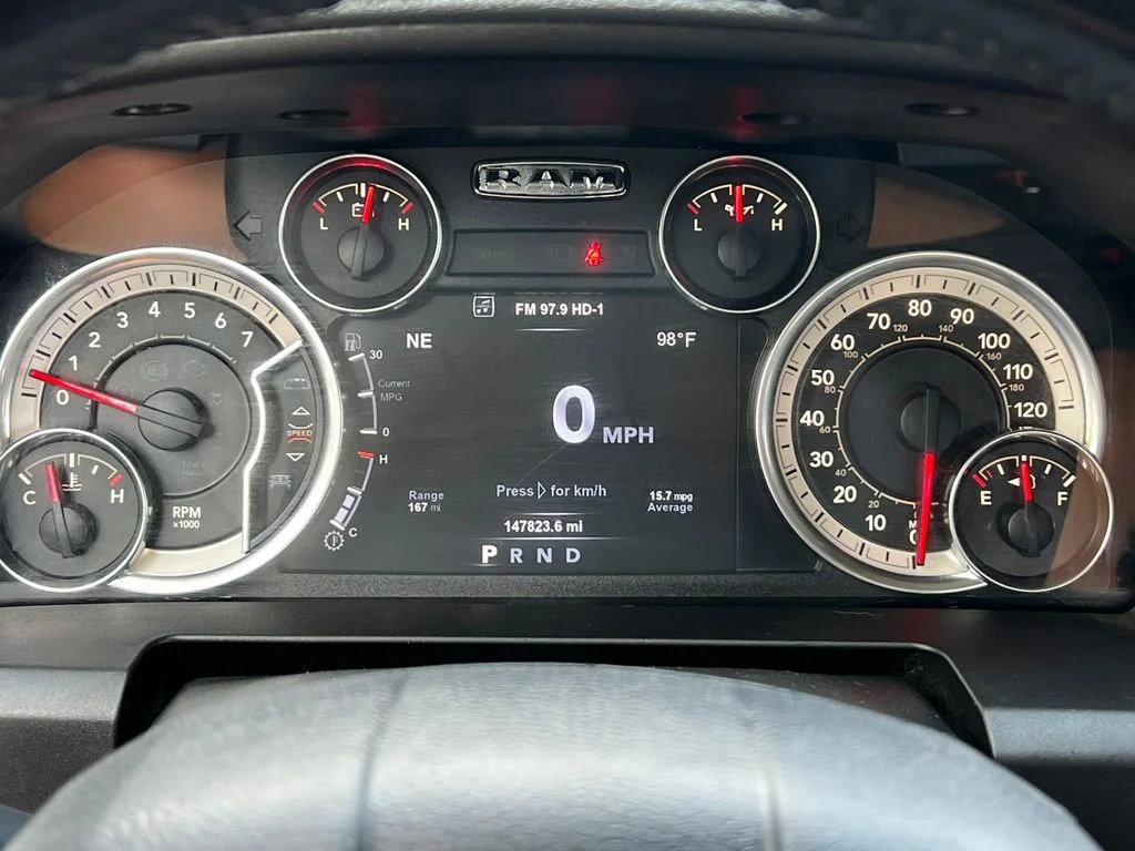 Used 2018 Silver Ram Big Horn image 19
