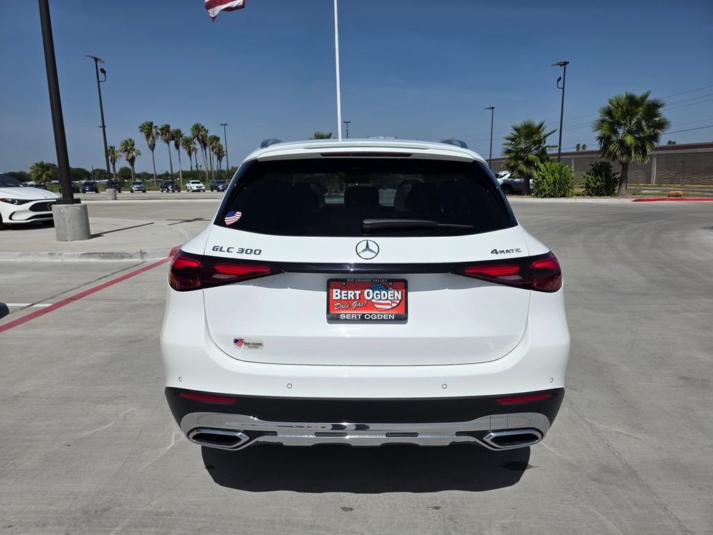 New 2026 Polar White Mercedes-Benz GLC 300 image 6