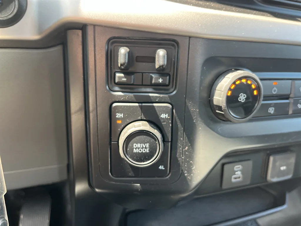 Used 2021 Oxford White Ford XL image 21