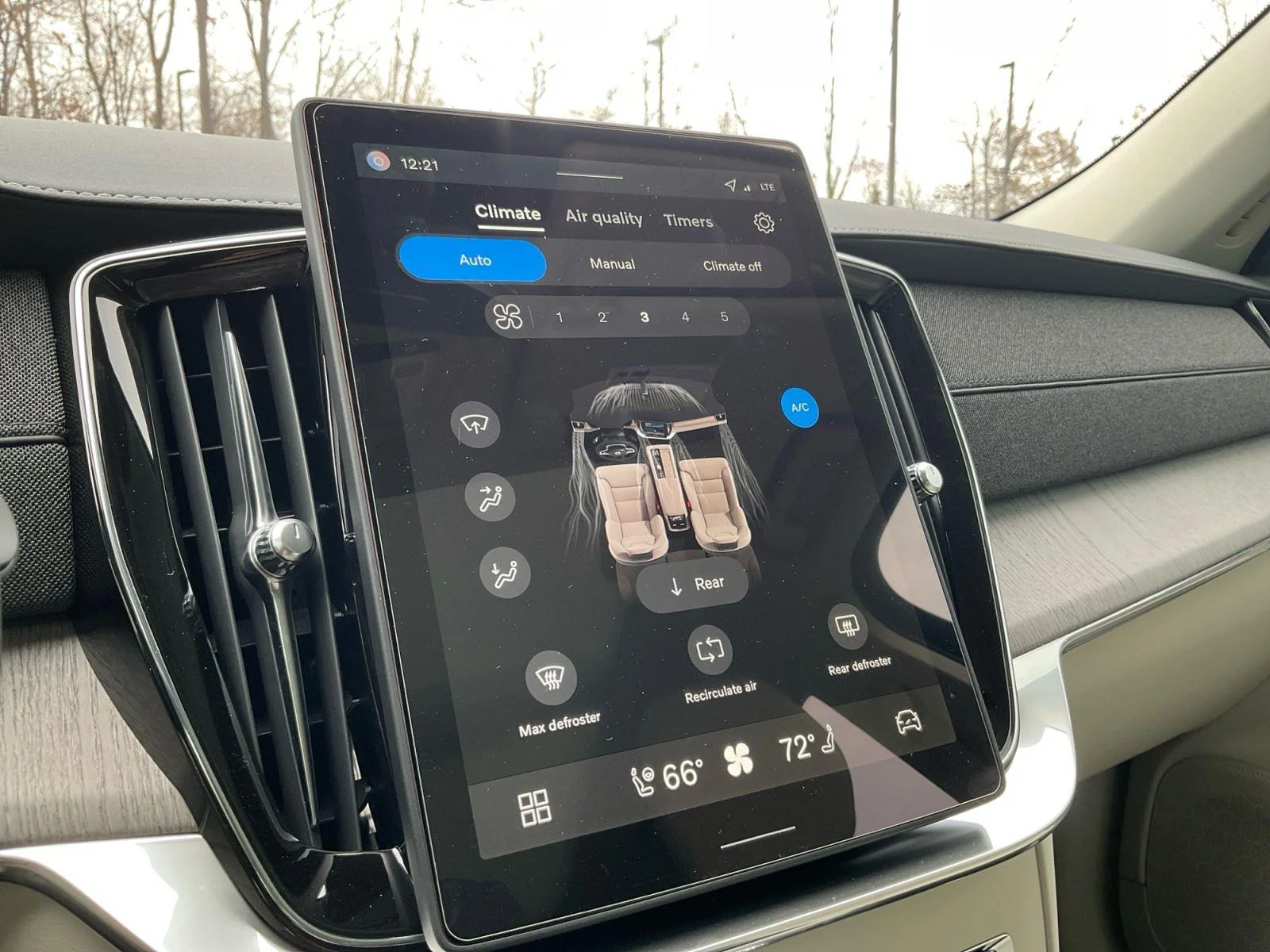 2026 Volvo XC90 Ultra - Photo 23