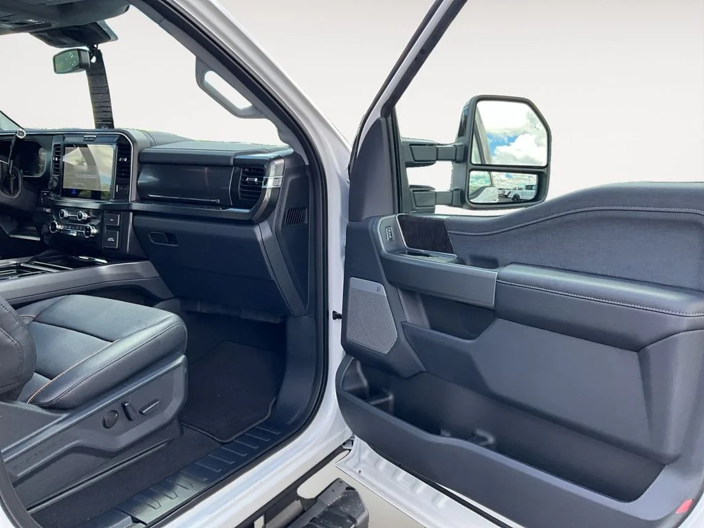 New 2026 Star White Metallic Tri-Coat Ford LARIAT image 9