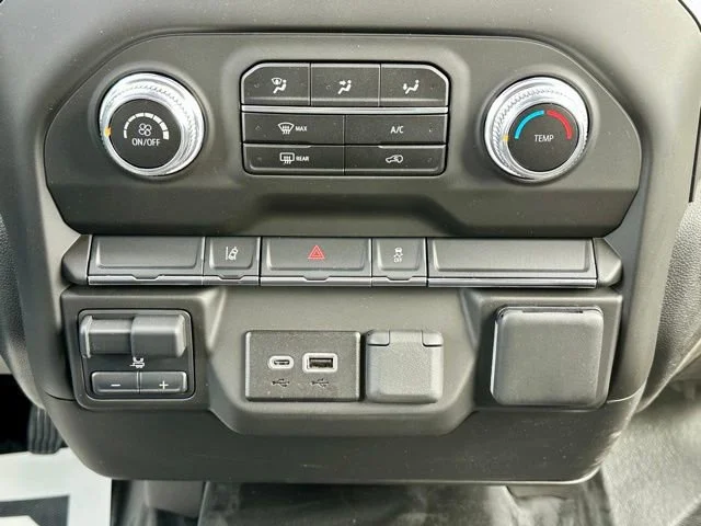 2025 GMC Sierra 2500HD Pro - Photo 25