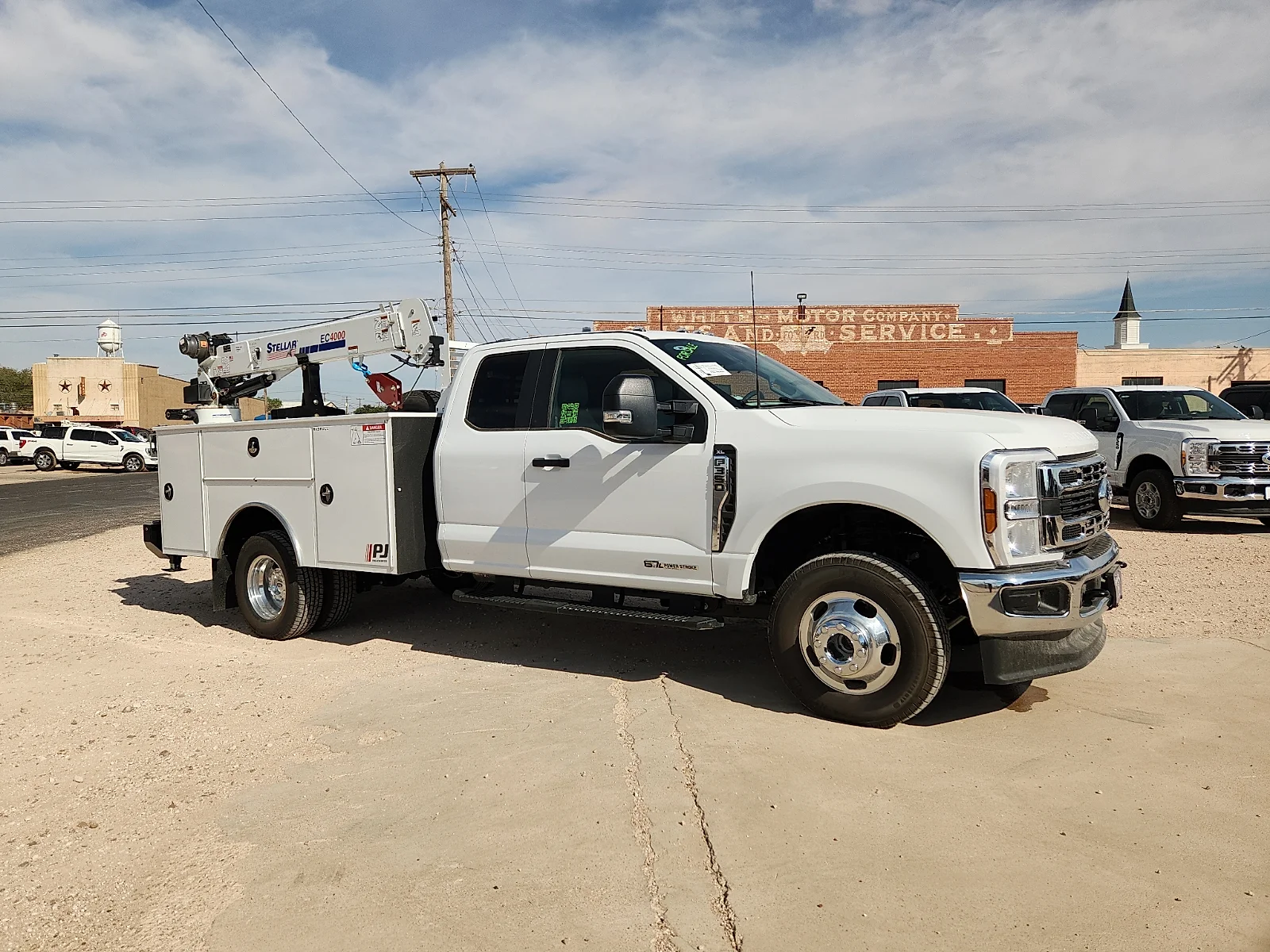 New 2026 Oxford White Ford XL image 8