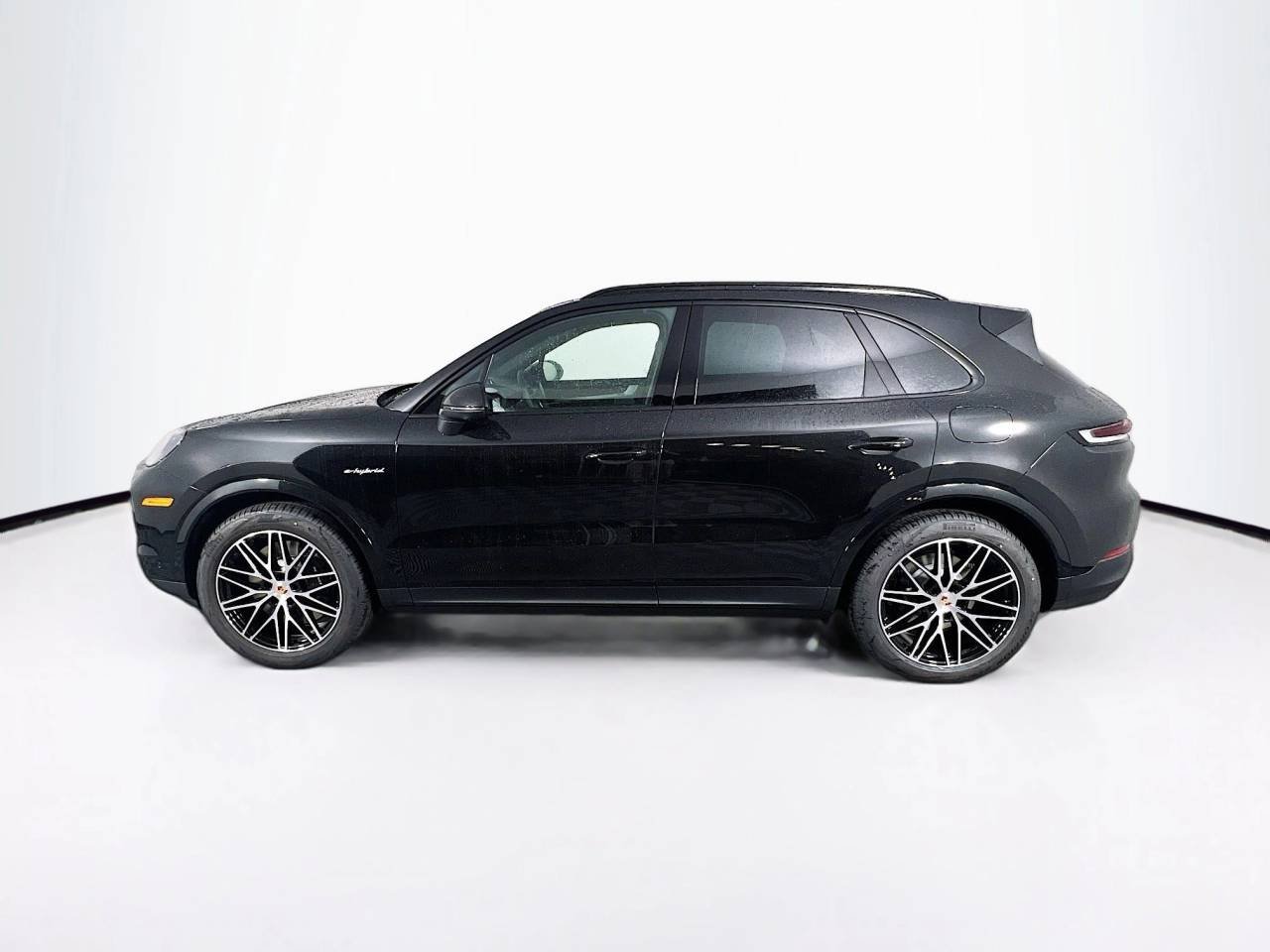 New 2026 Chromite Black Metallic Porsche E-Hybrid image 2