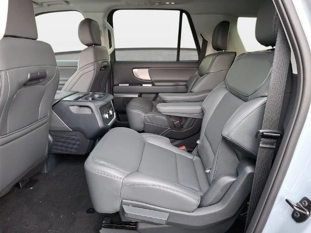 New 2026 Glacier Gray Metallic Tri-Coat Ford Active image 7