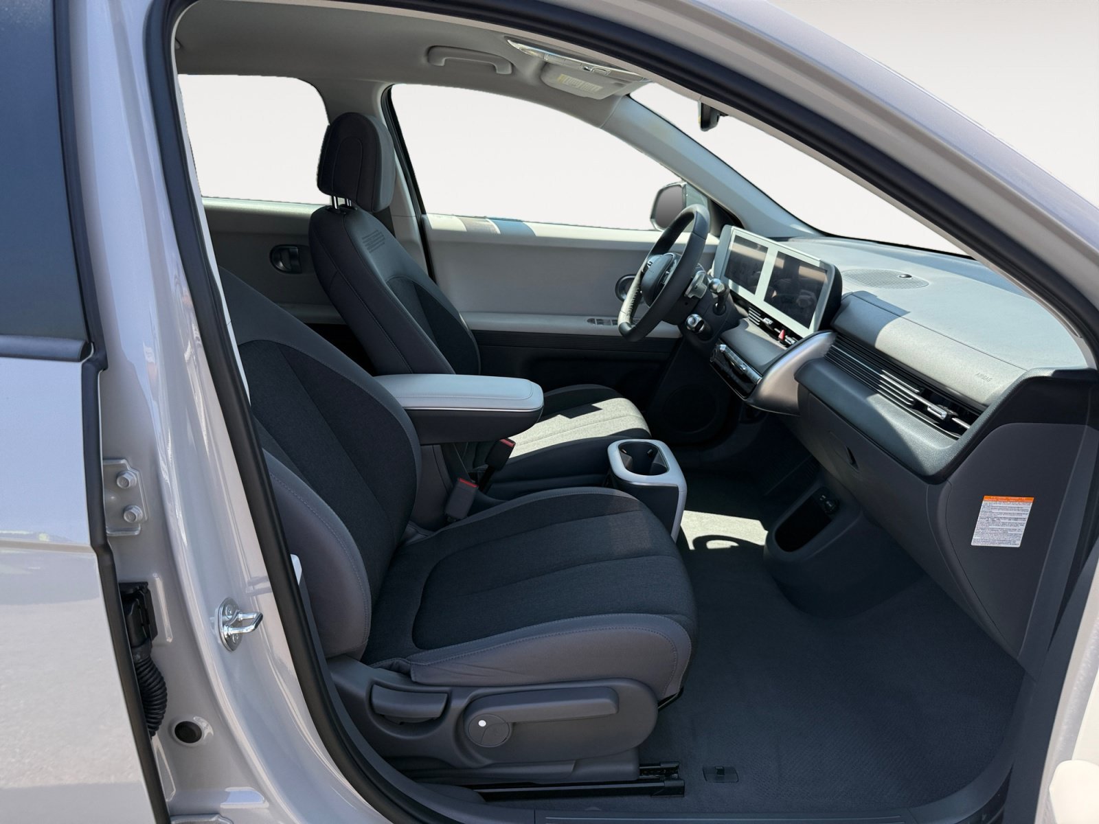 Used 2024 Cyber Gray Hyundai SEL image 19