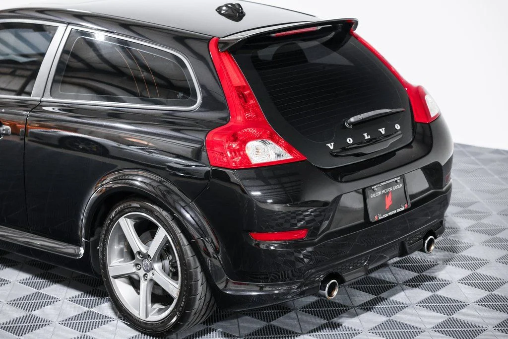 Used 2011 Black Volvo T5 R-Design image 18