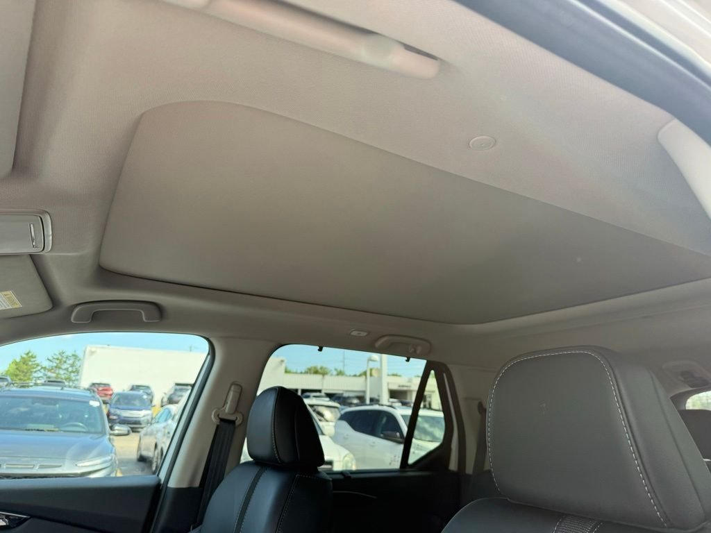 2023 Honda Pilot Touring - Photo 10