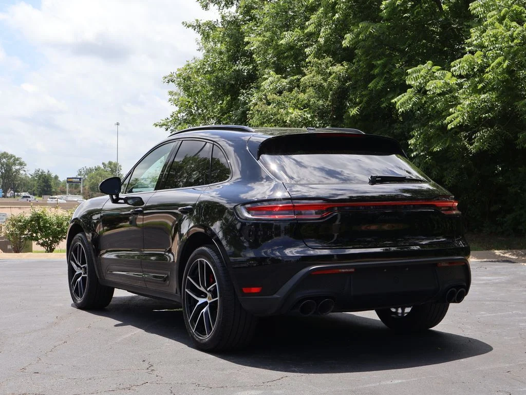 Used 2023 Blue Porsche S image 3