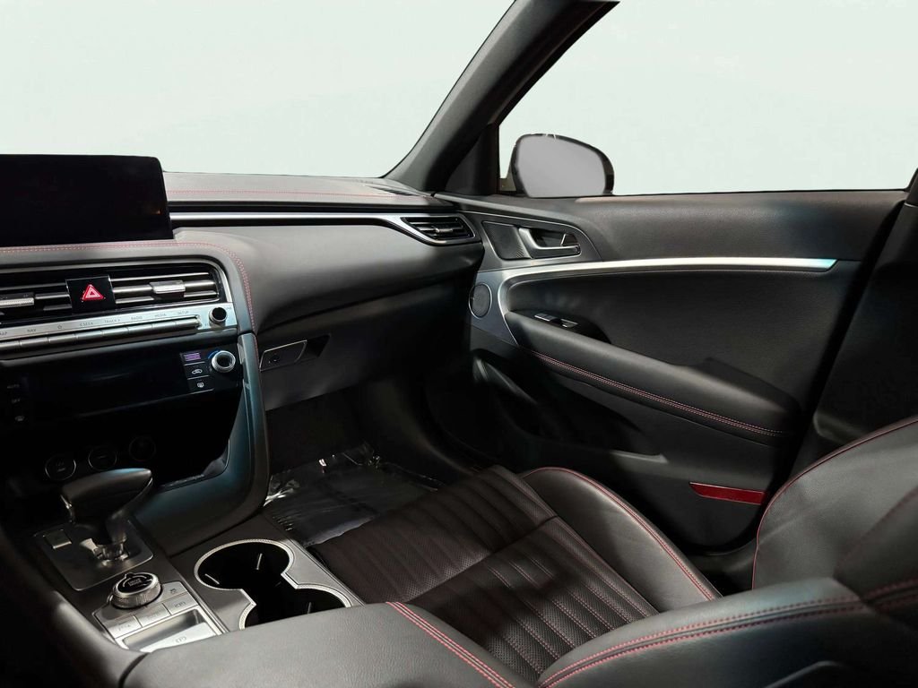 2024 GENESIS G70 Standard - Photo 11