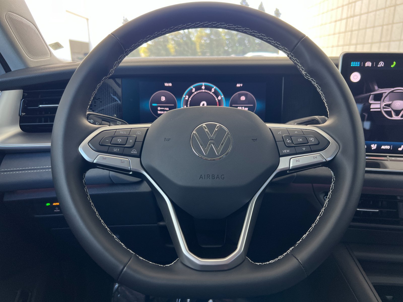 New 2026 Pure White Volkswagen SE image 22