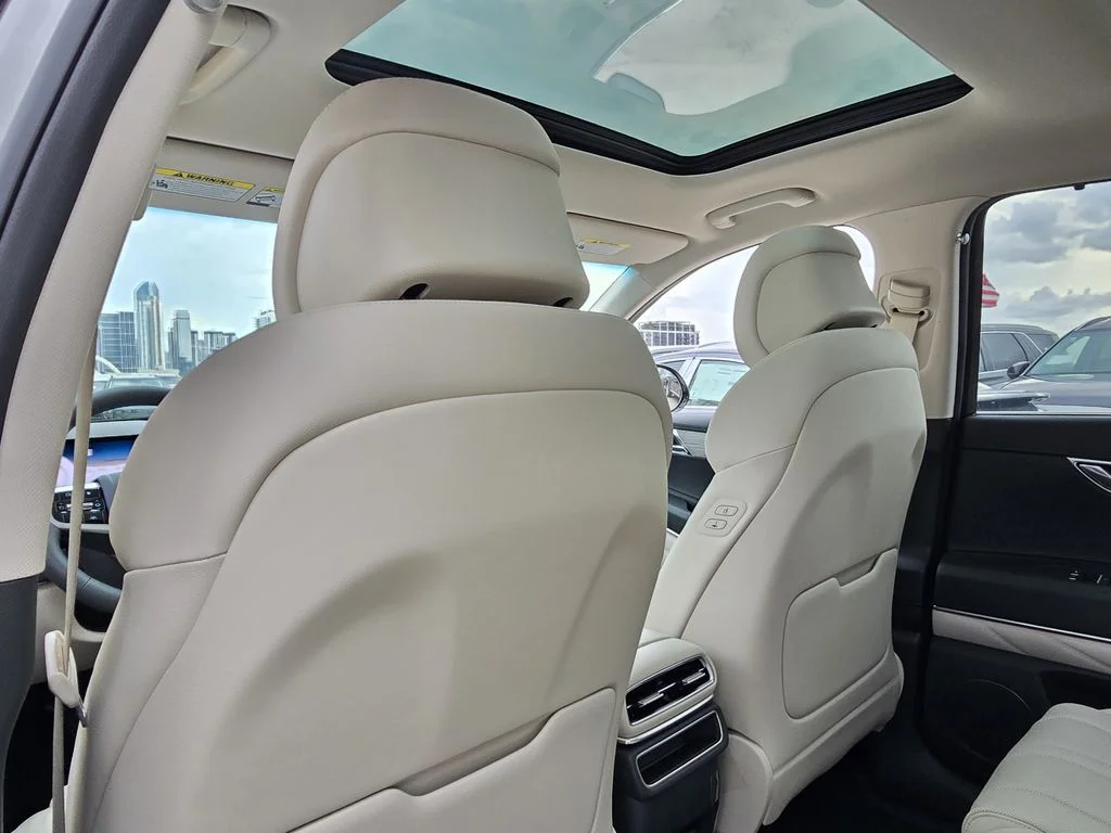 New 2027 Blue Genesis 2.5T Select image 11