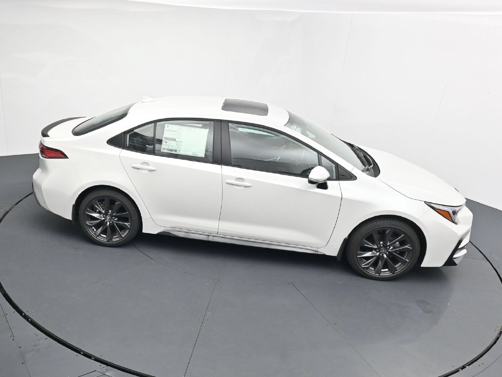 New 2026 Wind Chill Pearl <sup>1</sup> Toyota  XSE image 17