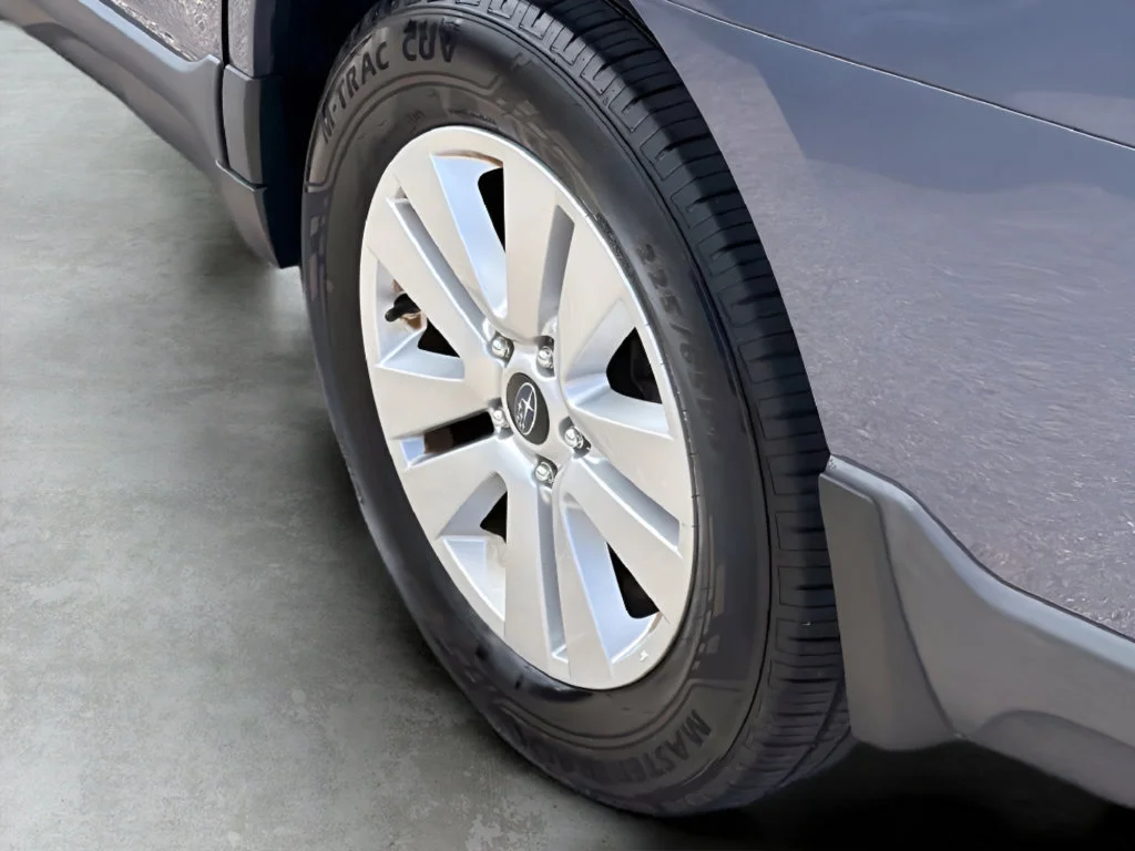 Used 2015 Twilight Blue Metallic Subaru 2.5i Premium image 9