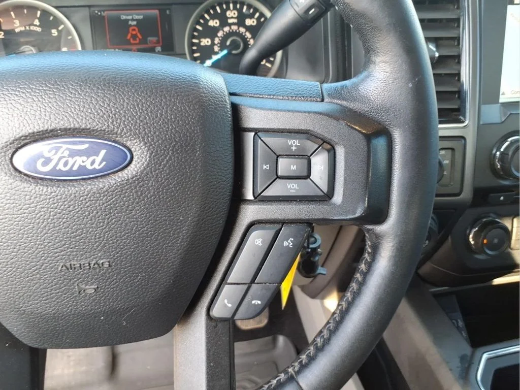 Used 2018 Blue Ford XLT image 20