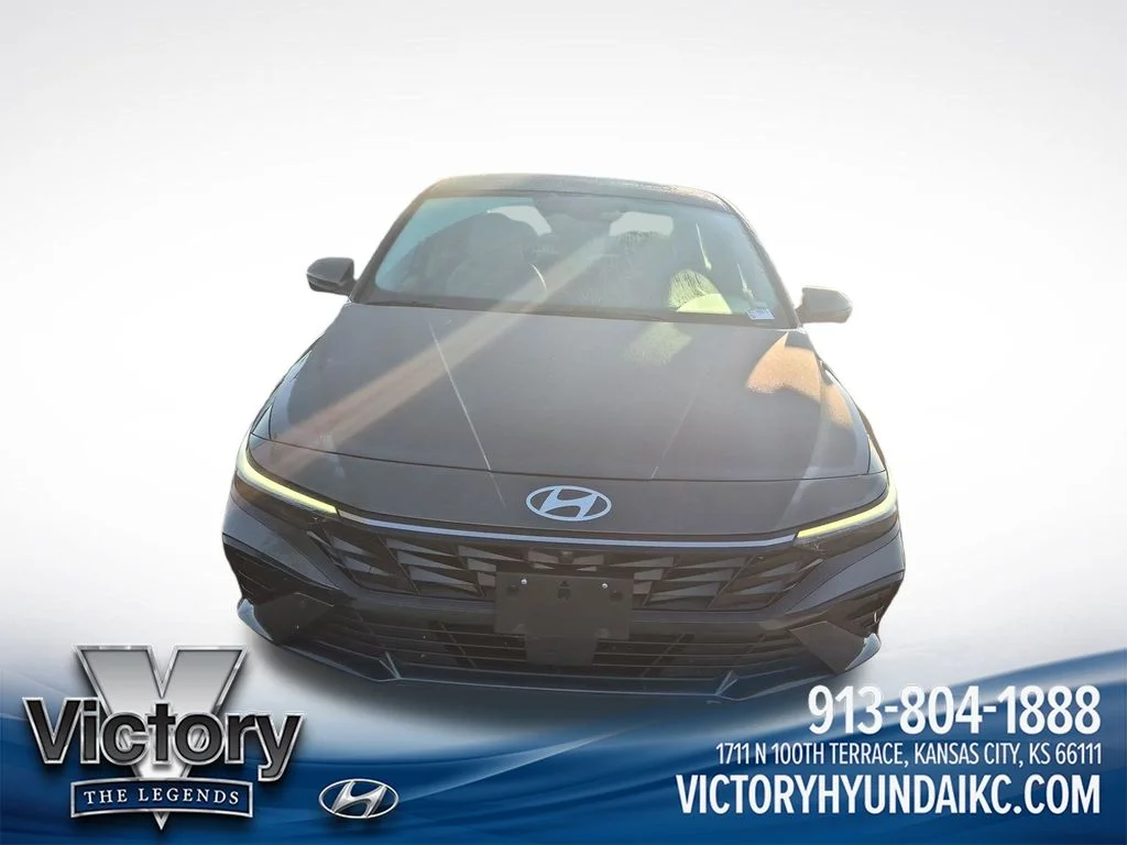 Used 2024 Gray Hyundai Limited image 8