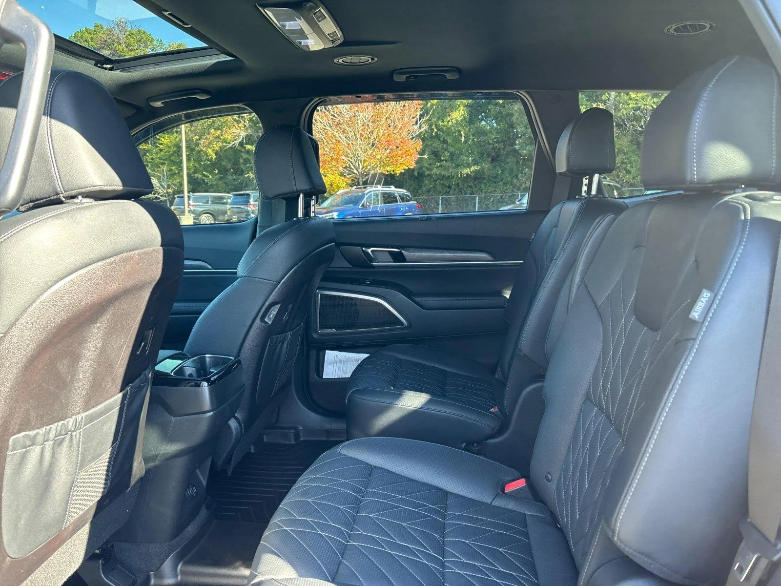 Used 2025 Jungle Green Kia EX X-Line image 33
