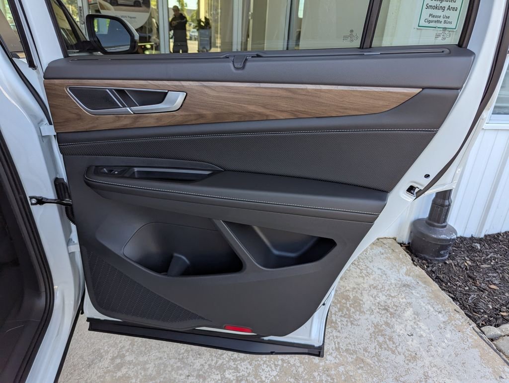 2026 Volkswagen Atlas SE w/Tech - Photo 35