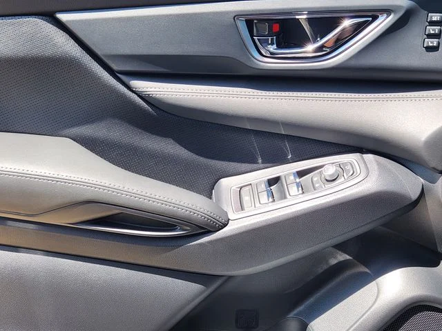 New 2026 ICE SILVER METALLIC Subaru Limited 7-Passenger image 19