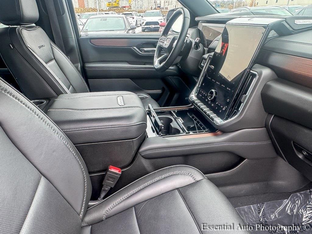 2025 GMC YUKON - Image 29