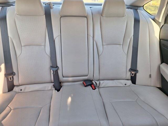 Used 2023 Platinum White Pearl Honda Touring image 33