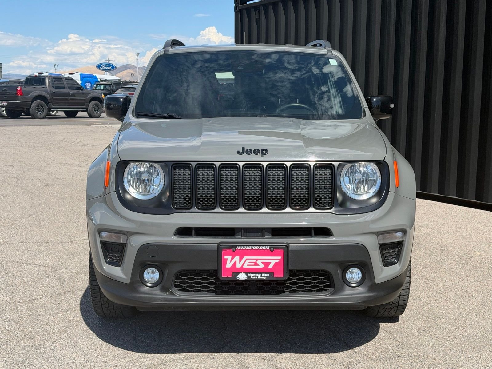 Used 2022 Jeep Renegade Altitude with VIN ZACNJDE1XNPN67147 for sale in Preston, ID